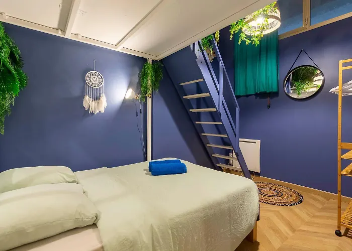 Boho Chic Apartment In Old Town